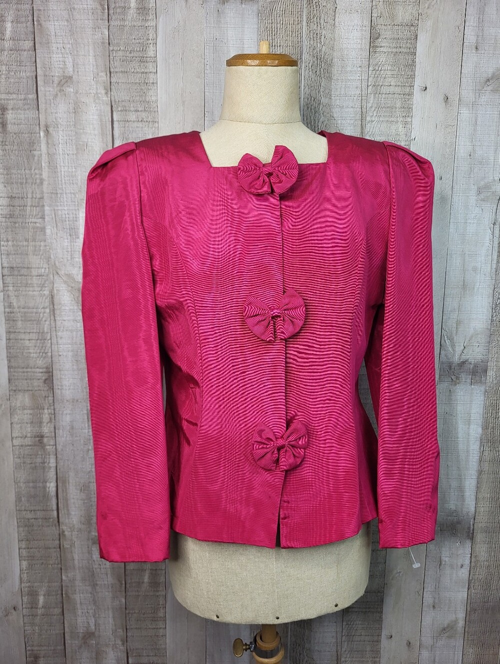 Watters & Watrers Elegant Women's Fuchsia Jacket. Size 14